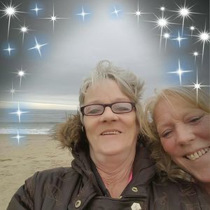 Meet your Posher, Robin